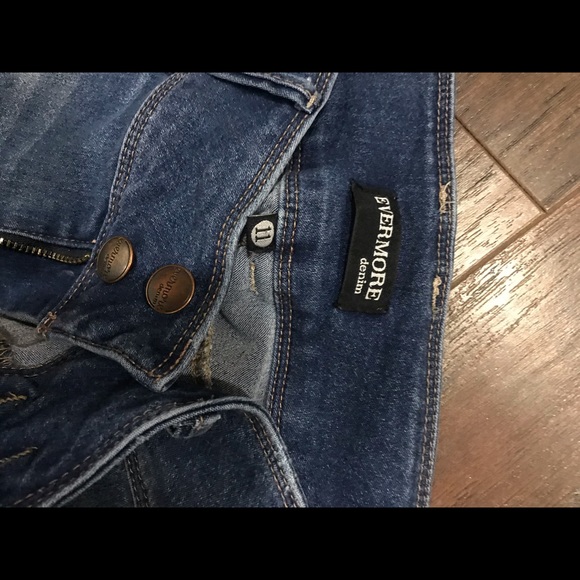 Ripped Jean Capris - Picture 2 of 3